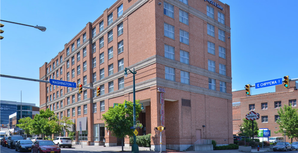 Holiday Inn Express & Suites Buffalo Downtown - Medical Center
