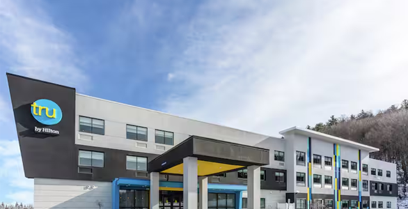 Tru by Hilton Binghamton Vestal